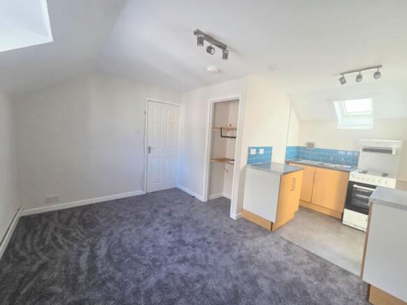 Kitchen/Lounge