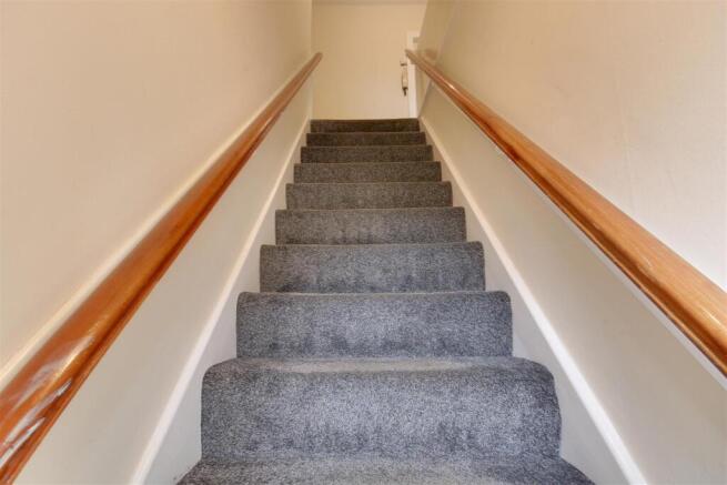 2 bed Apartment for sale Image 4