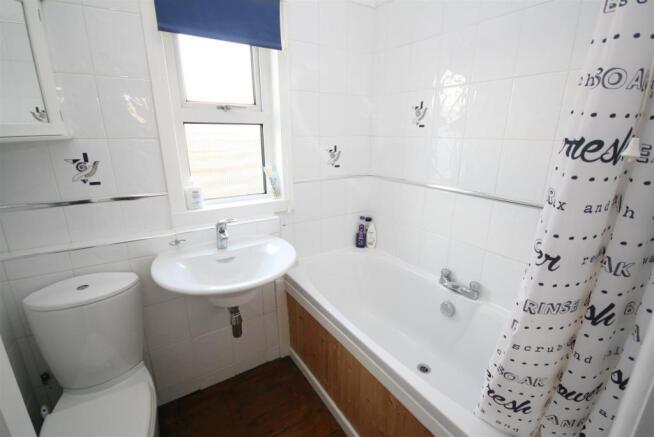 Bathroom.JPG