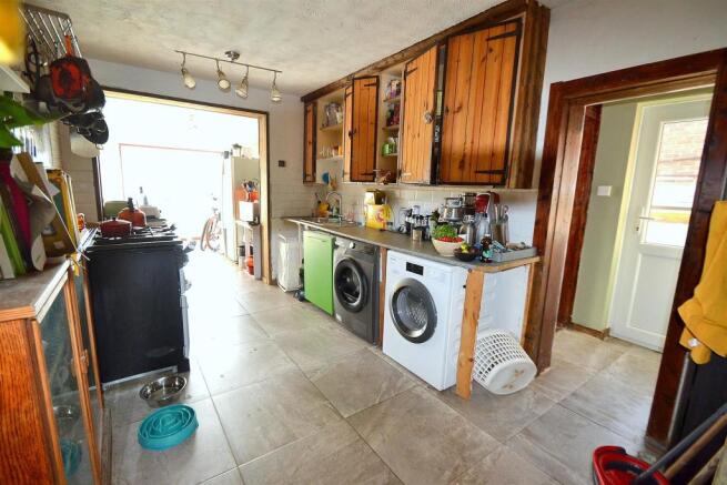 SEAVIEWKITCHEN33.JPG