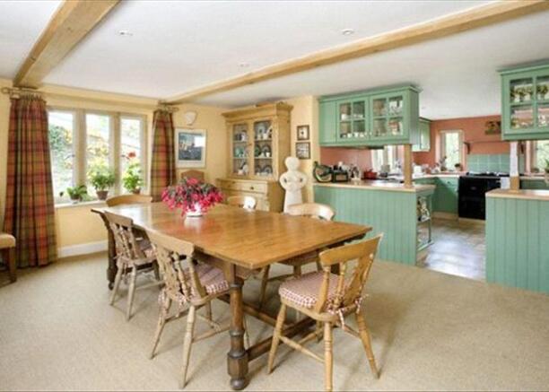 Kitchen/Dining
