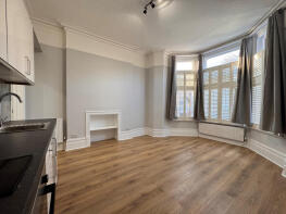 32, Madeley Road, London W5 2LH