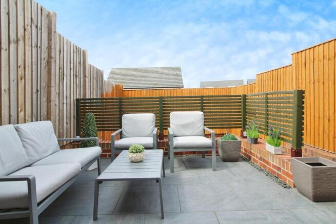 2 bed Semi-Detached to rent Image 9
