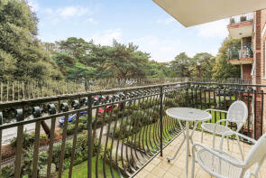 12, 3 Garden House, Meyrick Road, Bournemouth BH1 3EB