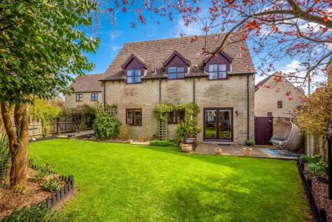 Harolds Close, Leafield