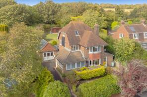 37, Houndean Rise, Lewes BN7 1EQ