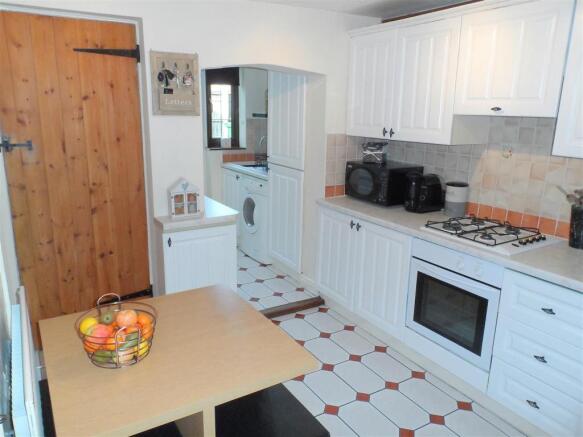 BREAKFAST KITCHEN