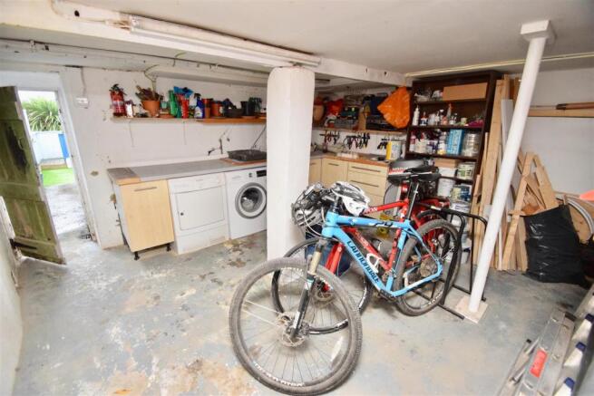 BASEMENT AREA/UTILITY/STORAGE