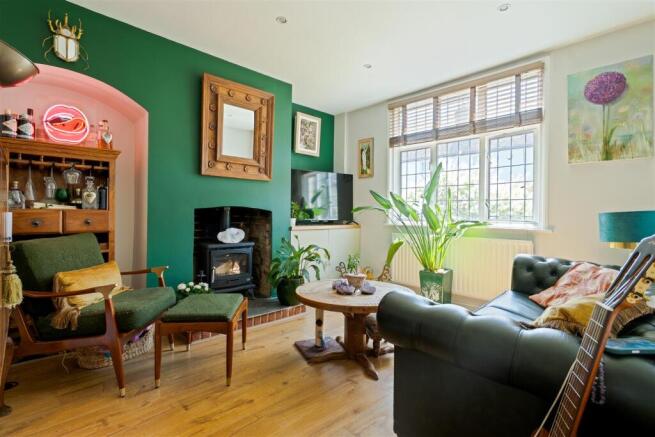 Living Room.jpg