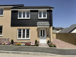 6, Cathedral View, Truro TR1 3UF
