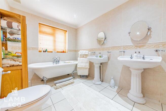 BATHROOM: