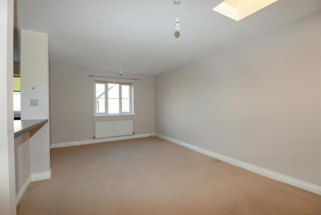 Living Room 2.jpg