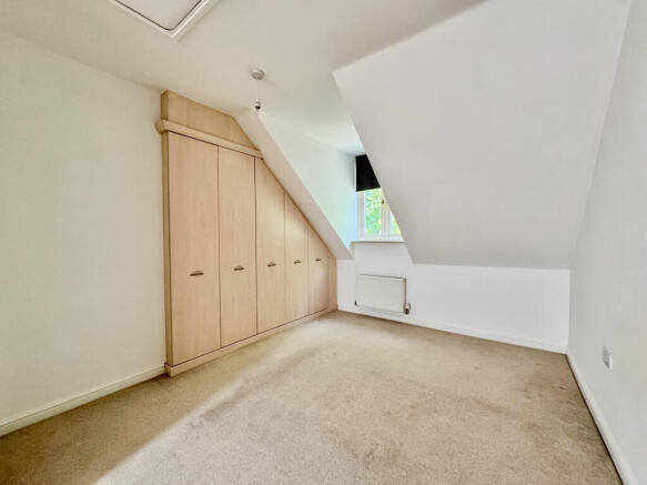 3 bed Town House to rent Image 7