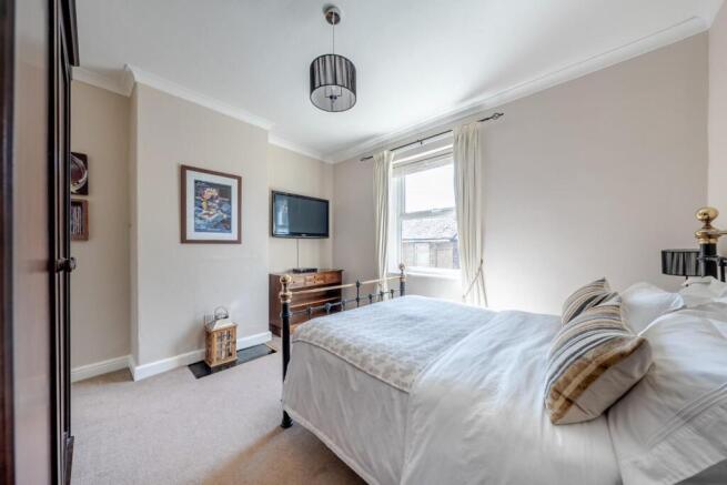 2 bed House for sale Image 7
