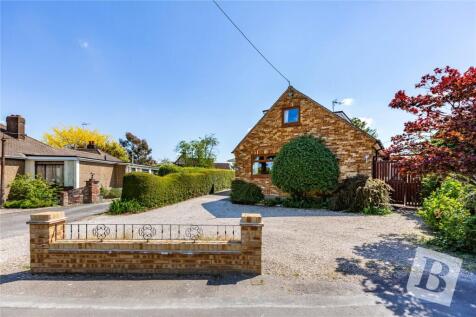 Crow Green Road, Pilgrims Hatch, Brentwood, Essex, CM15