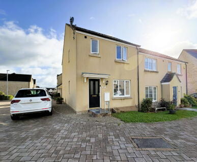Manor Way, Taviatock...