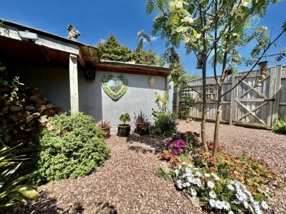 9 Mayflower Drive 31.JPG
