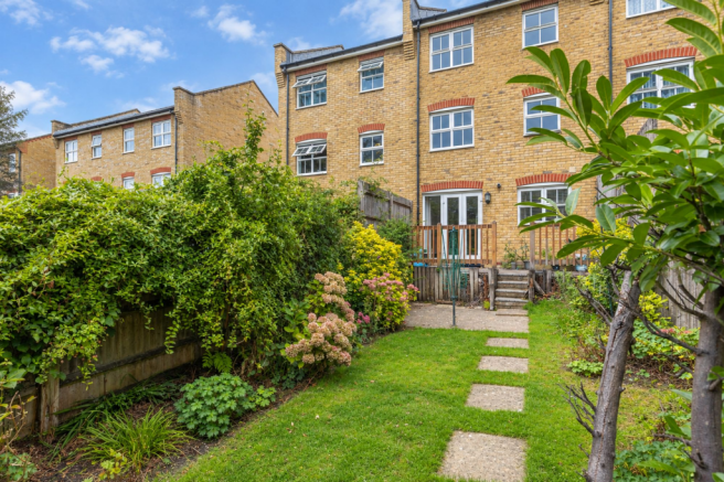 Underwood Rise, Tunbridge Wells, TN2 photo 4