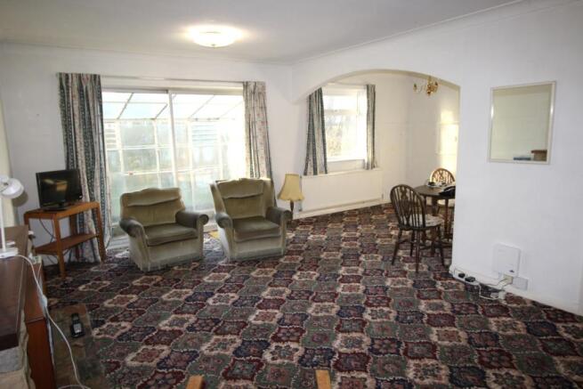 Lounge/Dining Room