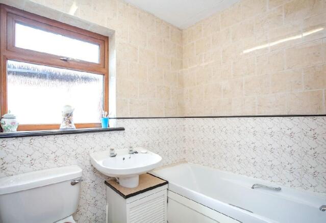 Bathroom.jpg