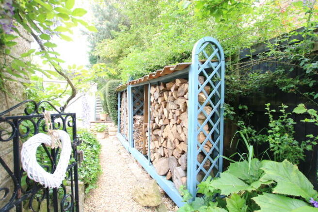 Photo 11