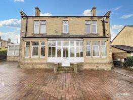 51, Track Road, Batley WF17 7AB