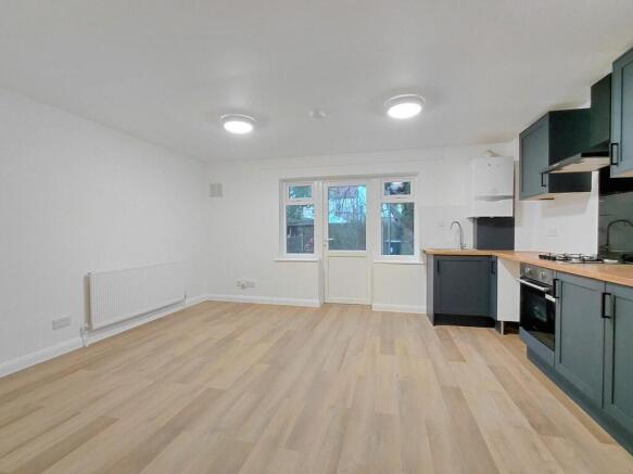 Sydney Rd, Feltha...