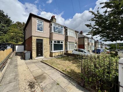 Mayfield Avenue, Dalton, Huddersfield, HD5 9HN