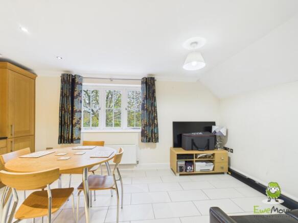 Garrett Court, Oakley, Basingstoke, Hampshire, RG23 photo 4