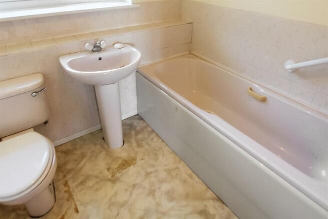 Bathroom.jpg