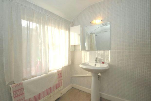 Bathroom Aspect 2