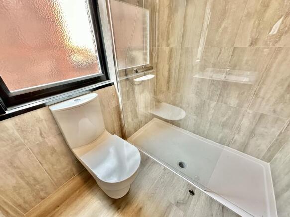 2 bed Apartment to rent Image 8