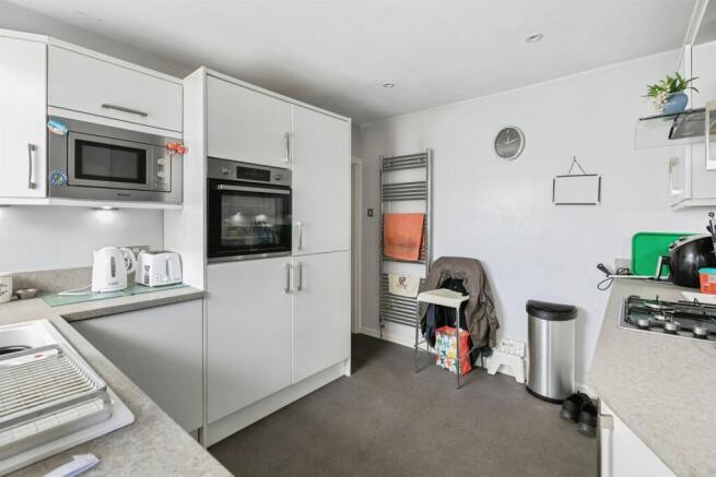 2 bed Detached Bungalow for sale Image 7
