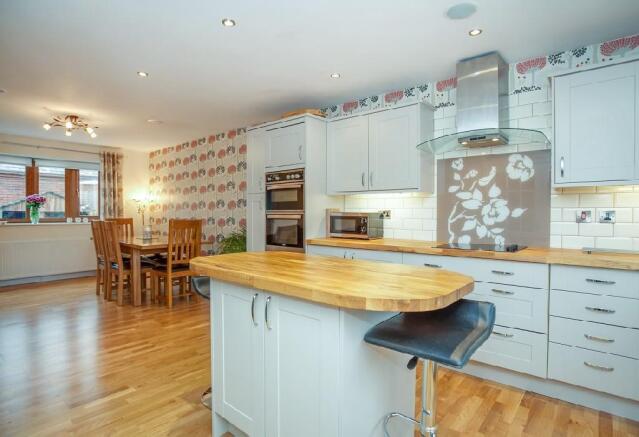 Kitchen 8.jpg