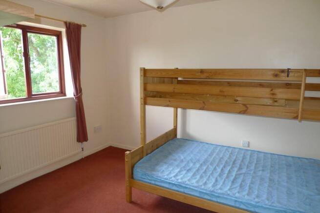 BEDROOM 2