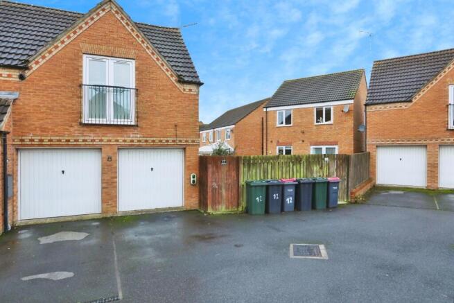 3 bed Semi-Detached for sale Image 4