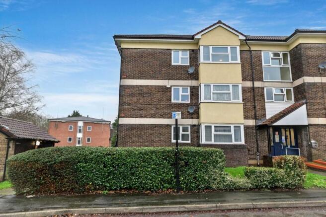 Flat 80 Monks Way, Southampton, SO18 2LP