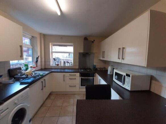 ashfield-road-m13-0yp-917239