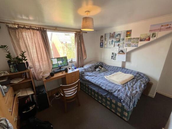 3 bed Terraced to rent Image 9