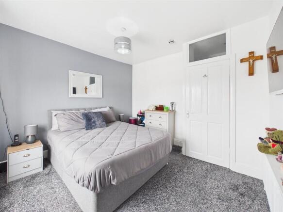 1 bed Flat for sale Image 7