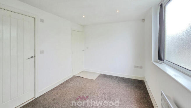 2 bed Flat to rent Image 9