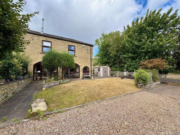 2 bed Semi-Detached for sale Image 11