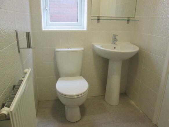 MASTER BEDROOM ENSUITE