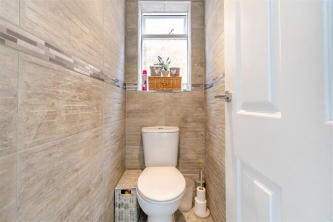 8640608-interior20.jpg