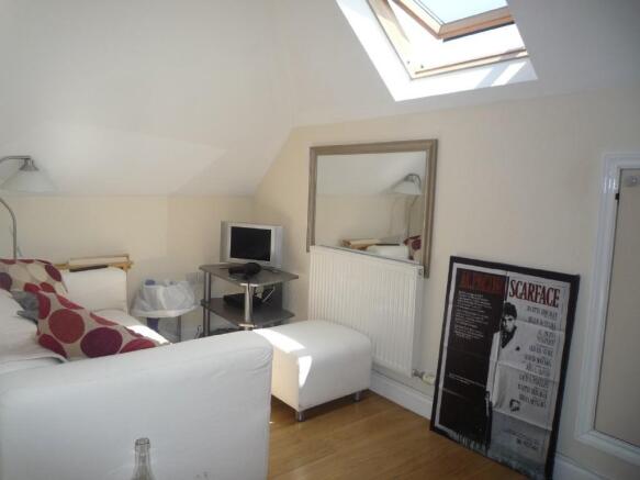 Loft room/bed5