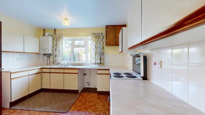 KITCHEN/DINING ROOM