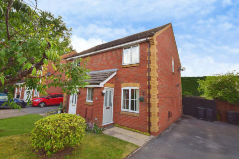 21 Blackwood Road, Bromsgrove, B60 1AN