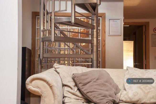 2 bed Flat to rent Image 4