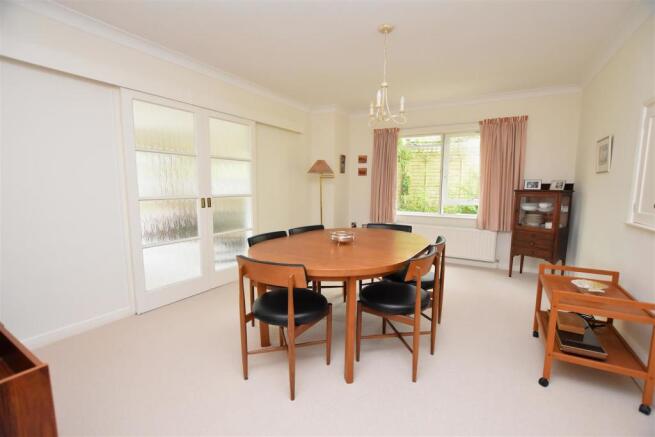 Dining Room.JPG