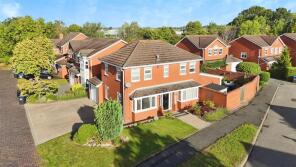 11, Cassandra Grove, Warwick Gates, Warwick CV34 6XD